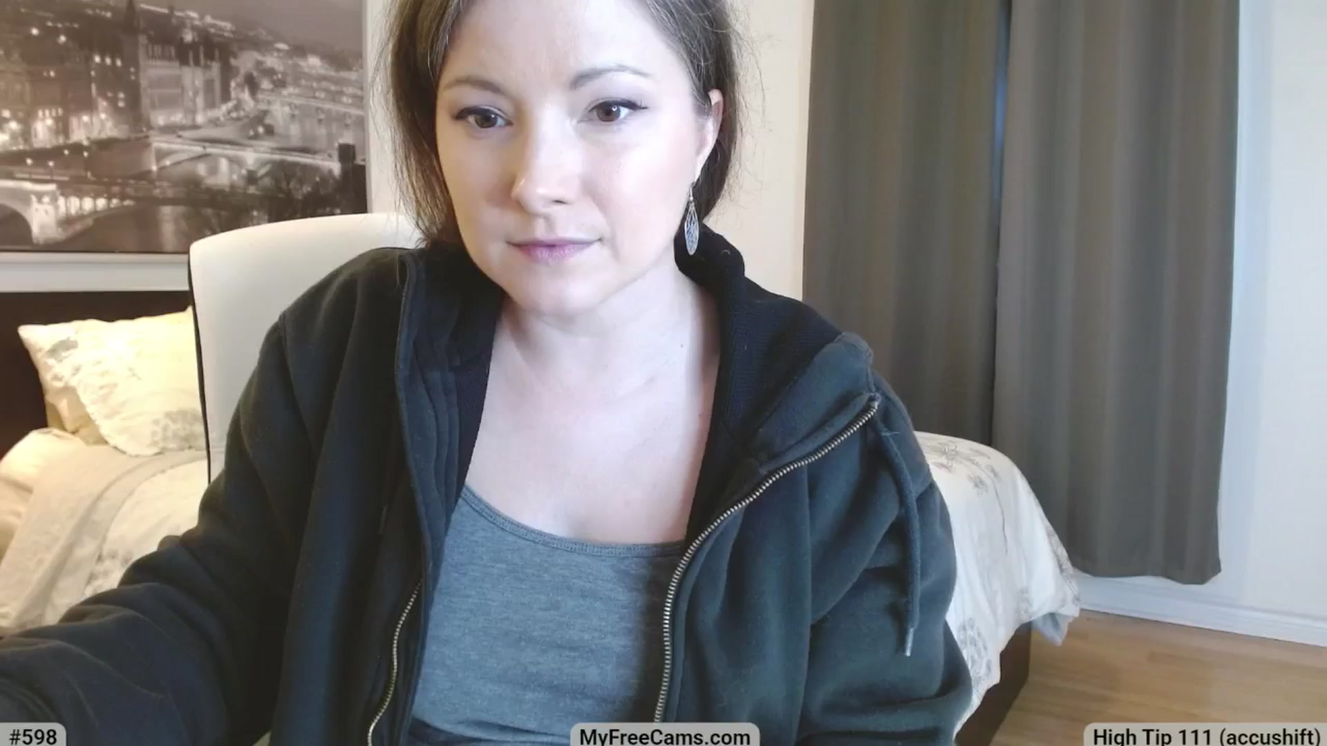 Gallery image thumbnail from KellyHeart's myfreecams stream on, 05/02/2025, 20:21 image 19 of 20