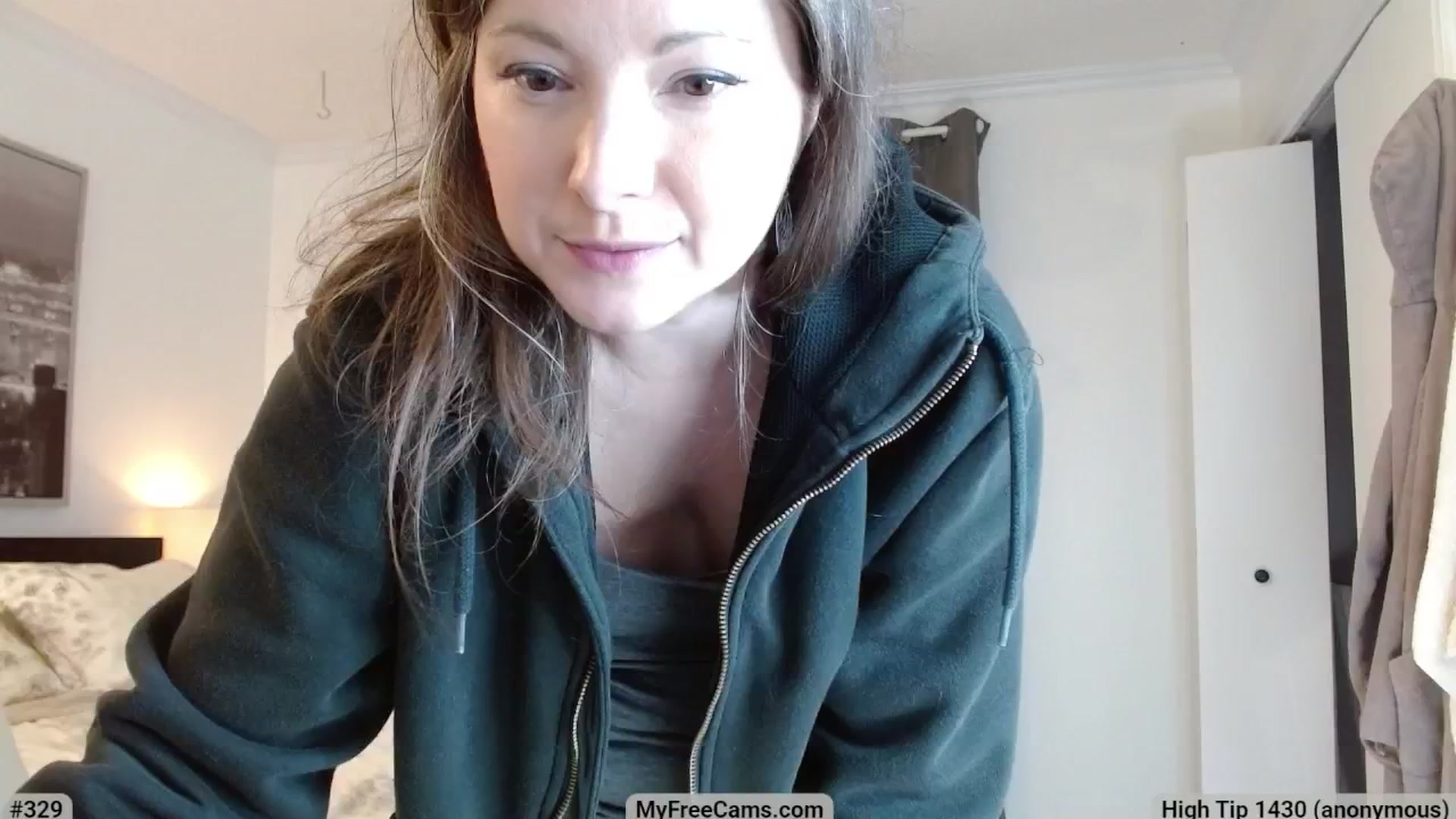 Gallery image thumbnail from KellyHeart's myfreecams stream on, 05/03/2025, 06:02 image 9 of 20
