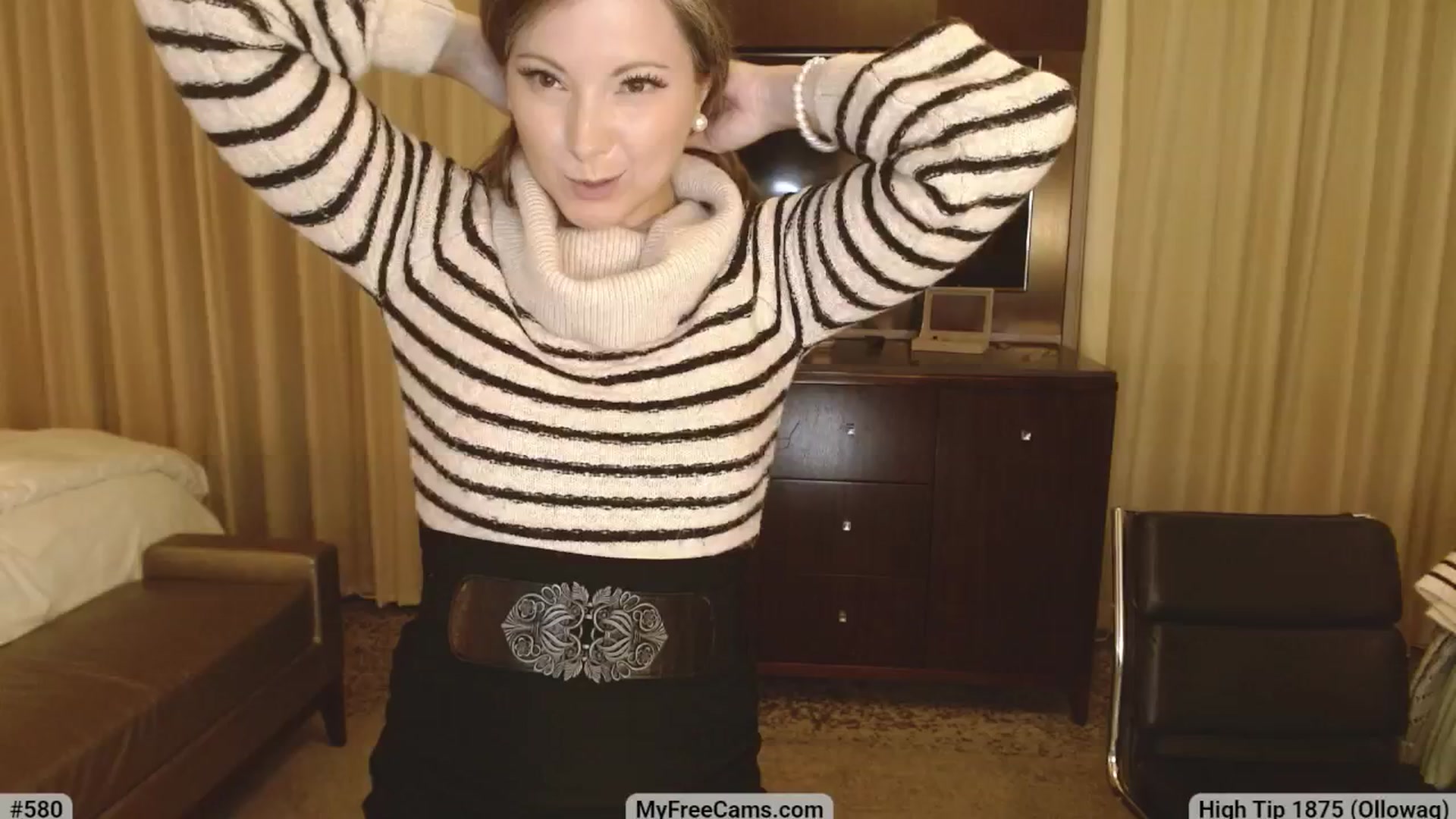Gallery image thumbnail from KellyHeart's myfreecams stream on, 07/01/2025, 04:02 image 15 of 20