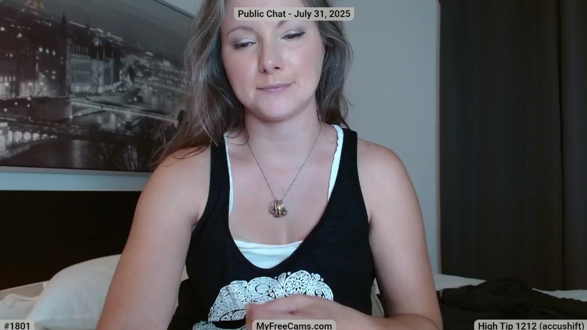 Gallery image thumbnail from KellyHeart's myfreecams stream on, 08/01/2025, 03:27 image 18 of 20