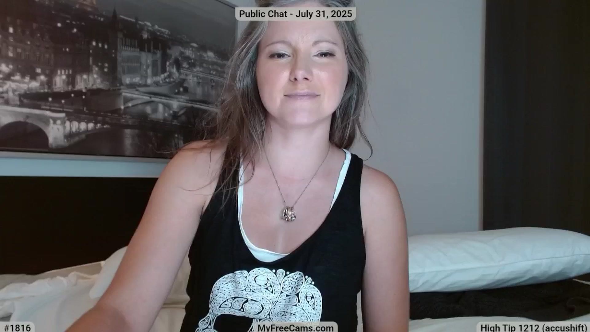 Gallery image thumbnail from KellyHeart's myfreecams stream on, 08/01/2025, 03:27 image 3 of 20