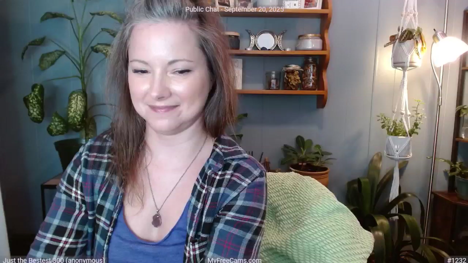 Gallery image thumbnail from KellyHeart's myfreecams stream on, 09/20/2025, 17:31 image 15 of 20