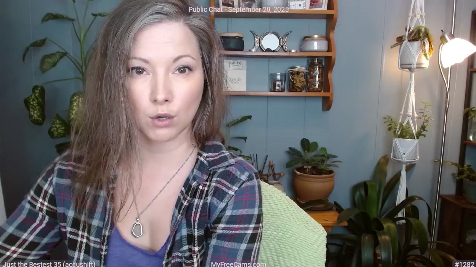 Gallery image thumbnail from KellyHeart's myfreecams stream on, 09/20/2025, 17:31 image 2 of 20