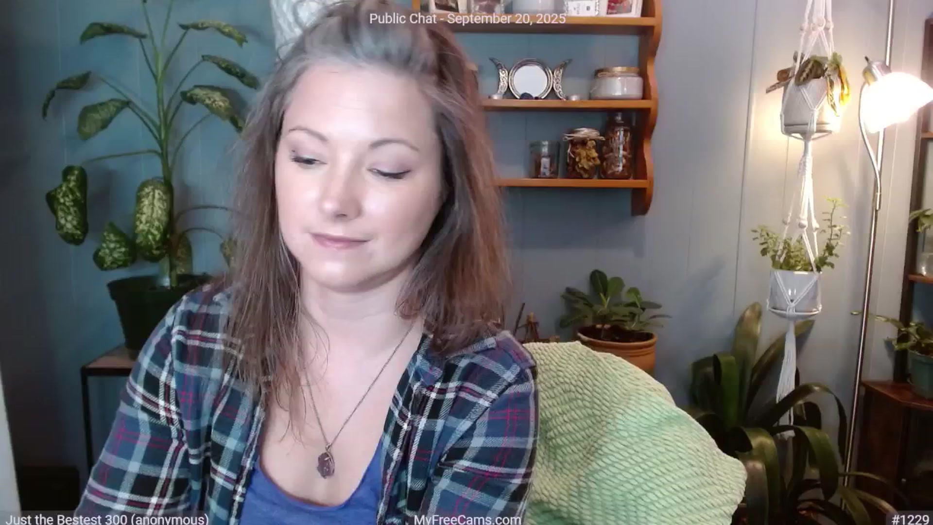 Gallery image thumbnail from KellyHeart's myfreecams stream on, 09/20/2025, 17:31 image 16 of 20