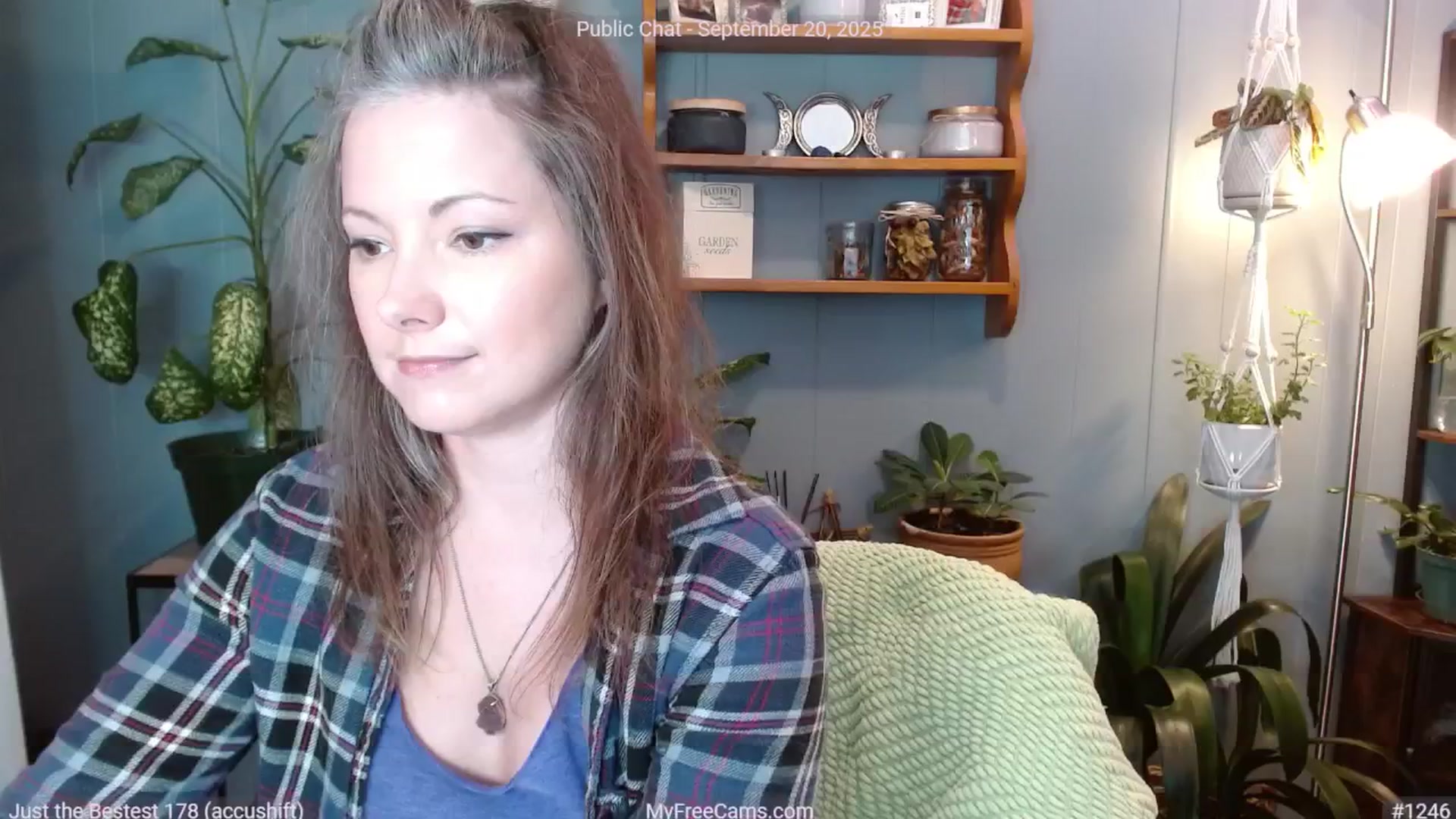 Gallery image thumbnail from KellyHeart's myfreecams stream on, 09/20/2025, 17:31 image 12 of 20