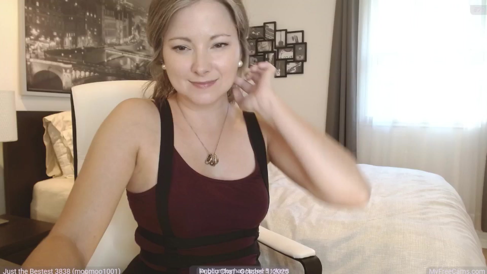 Gallery image thumbnail from KellyHeart's myfreecams stream on, 10/02/2025, 24:39 image 4 of 20