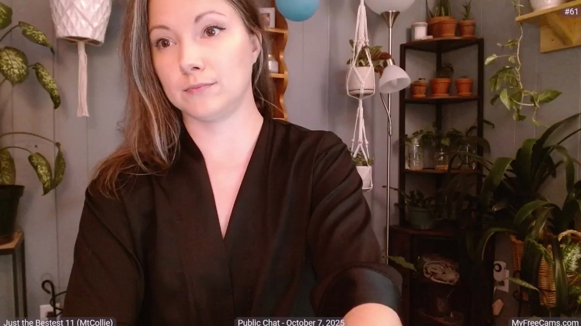 Gallery image thumbnail from KellyHeart's myfreecams stream on, 10/08/2025, 03:17 image 1 of 20