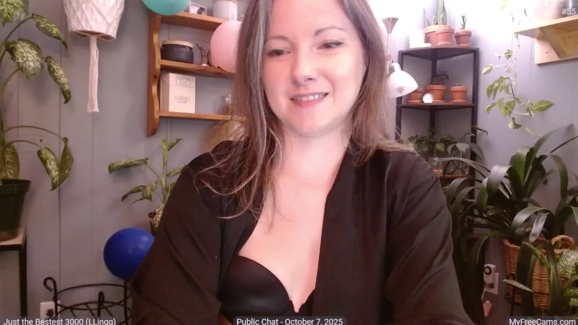 Gallery image thumbnail from KellyHeart's myfreecams stream on, 10/08/2025, 03:17 image 16 of 20