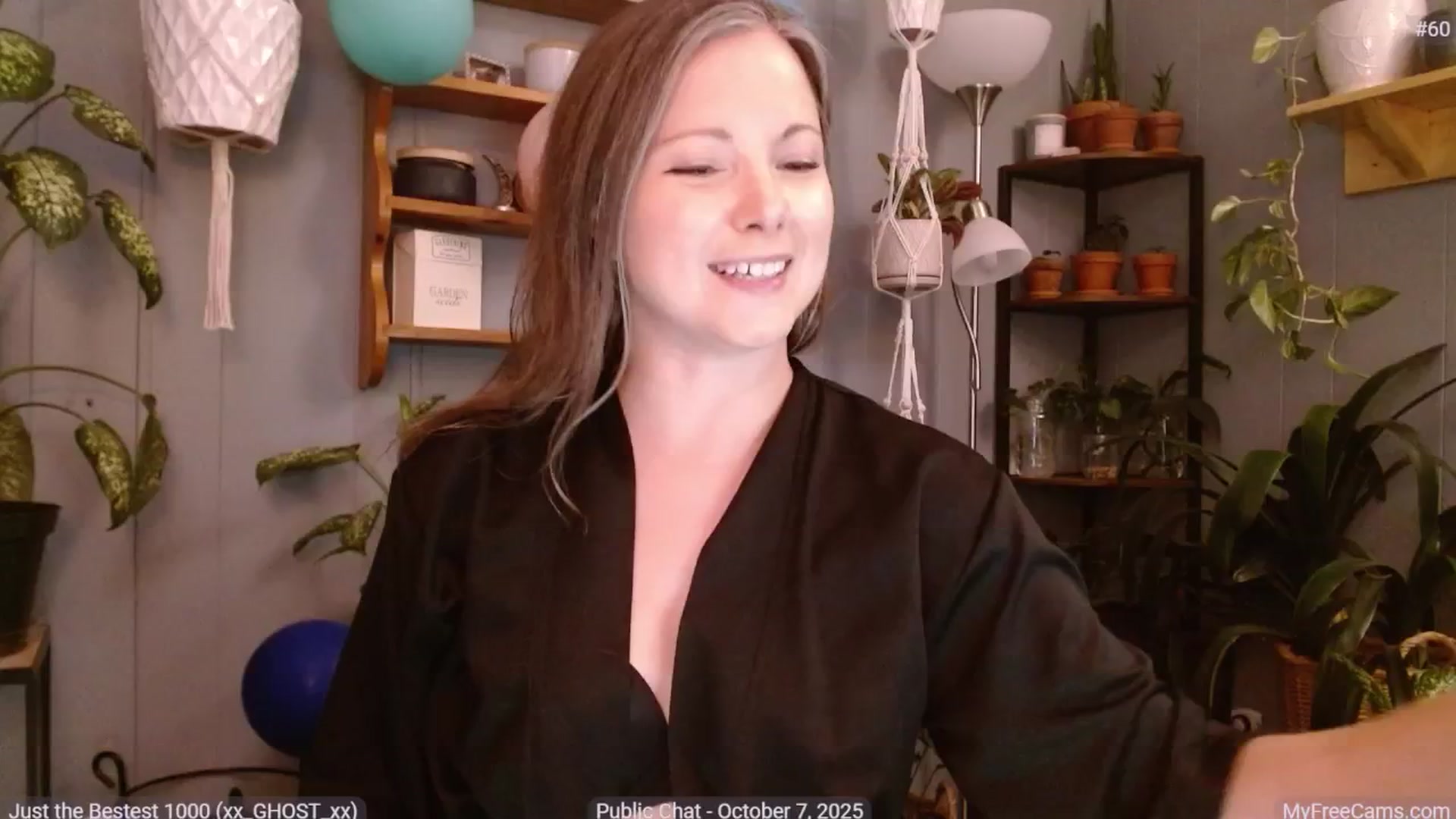 Gallery image thumbnail from KellyHeart's myfreecams stream on, 10/08/2025, 03:17 image 4 of 20