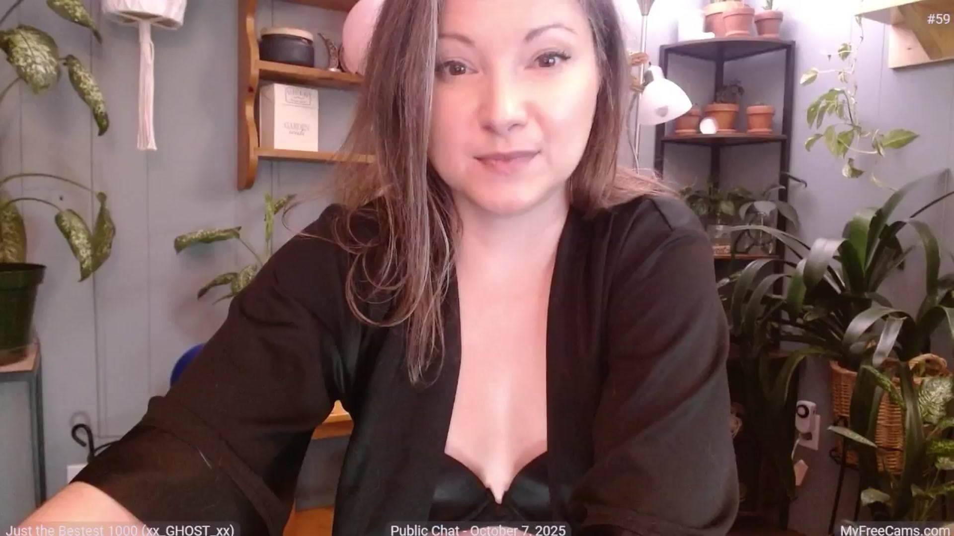 Gallery image thumbnail from KellyHeart's myfreecams stream on, 10/08/2025, 03:17 image 10 of 20