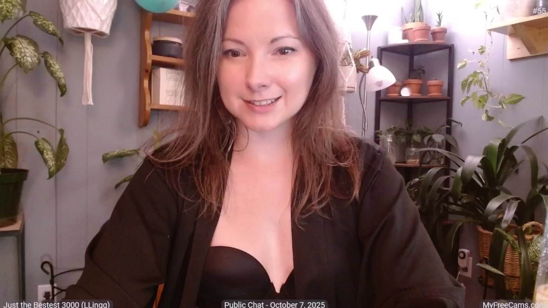 Gallery image thumbnail from KellyHeart's myfreecams stream on, 10/08/2025, 03:17 image 17 of 20