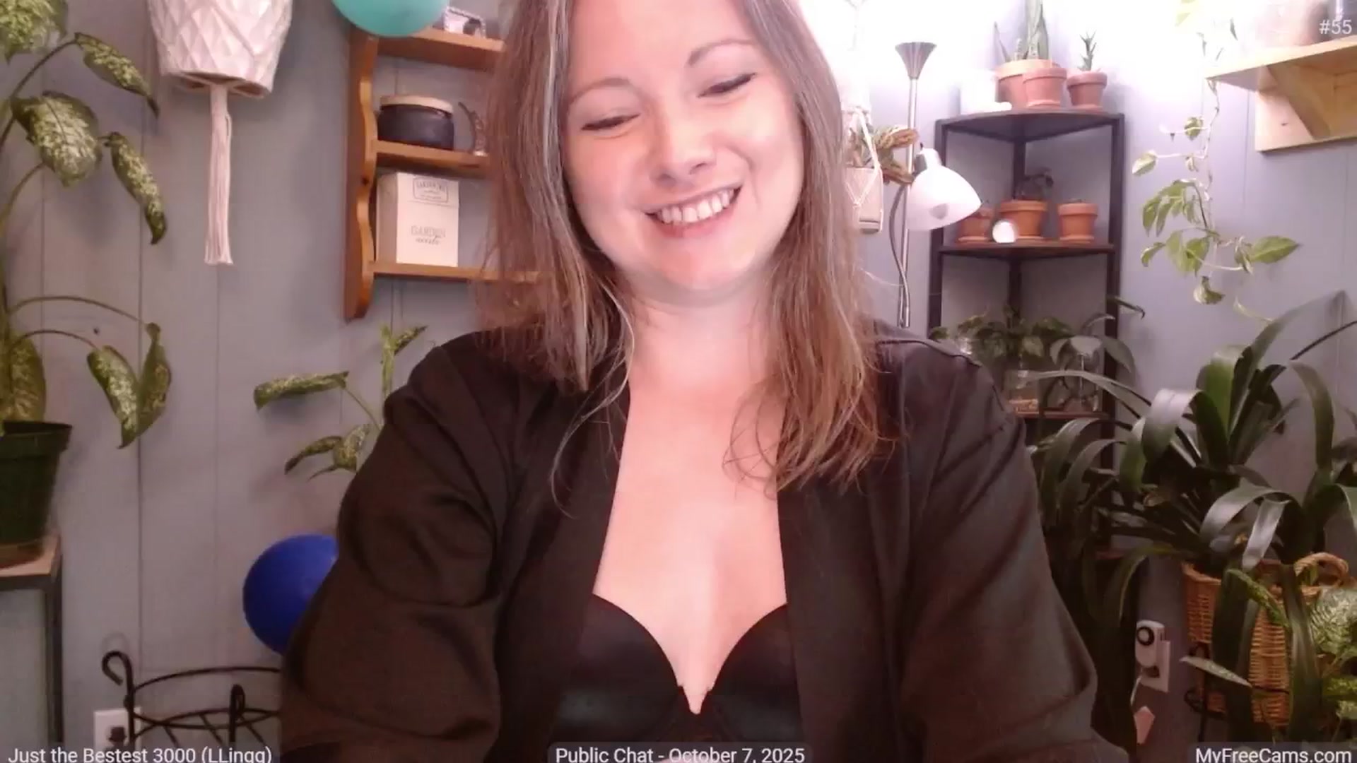 Gallery image thumbnail from KellyHeart's myfreecams stream on, 10/08/2025, 03:17 image 14 of 20