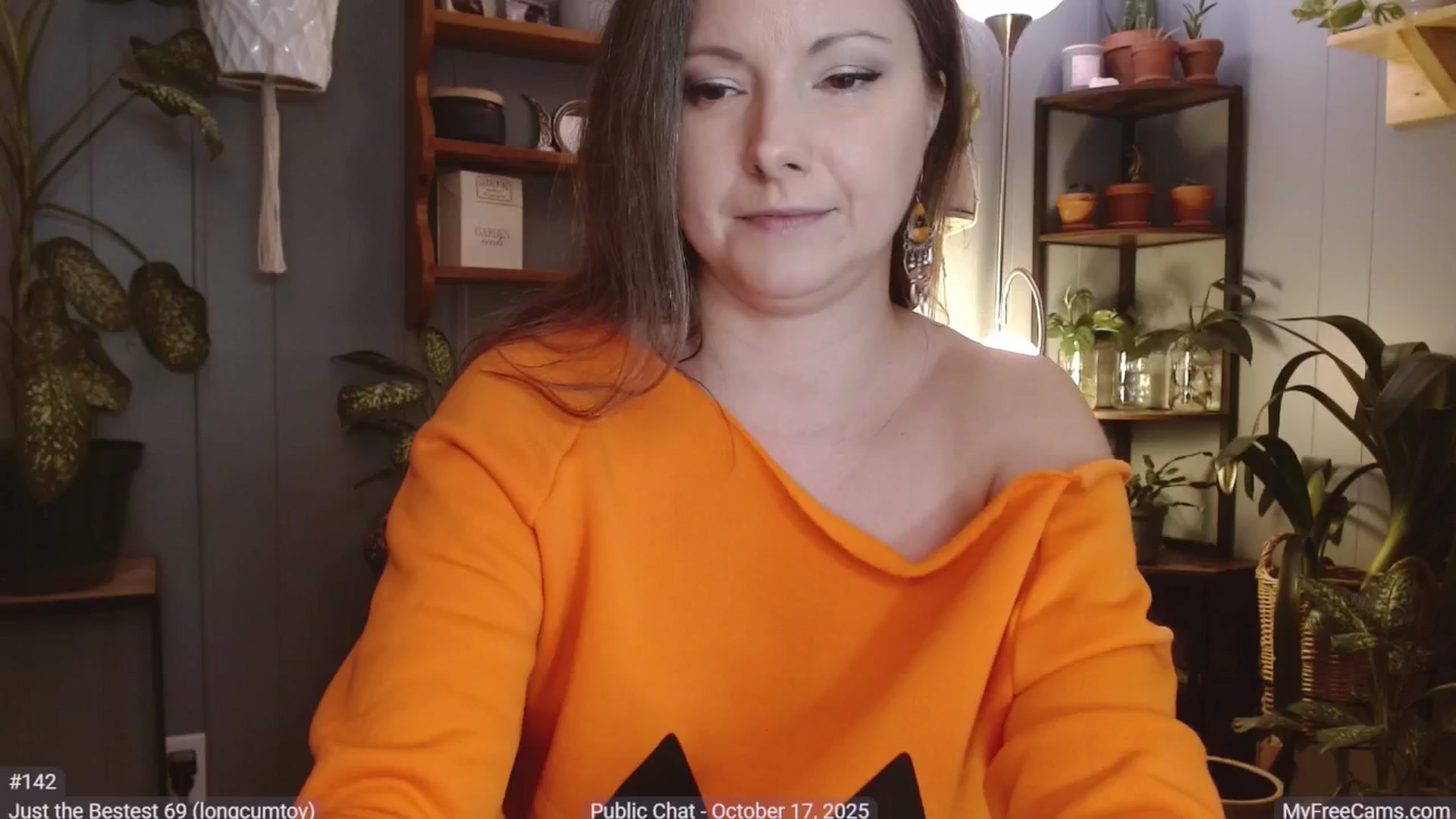 Gallery image thumbnail from KellyHeart's myfreecams stream on, 10/18/2025, 06:34 image 2 of 20