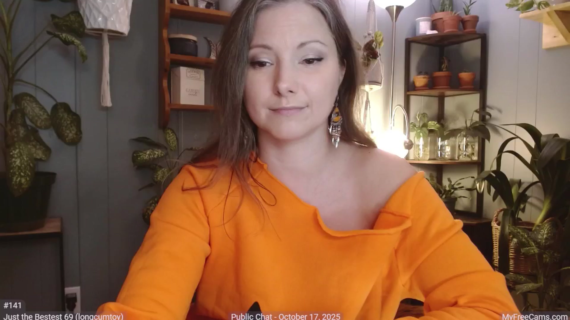 Gallery image thumbnail from KellyHeart's myfreecams stream on, 10/18/2025, 06:34 image 1 of 20