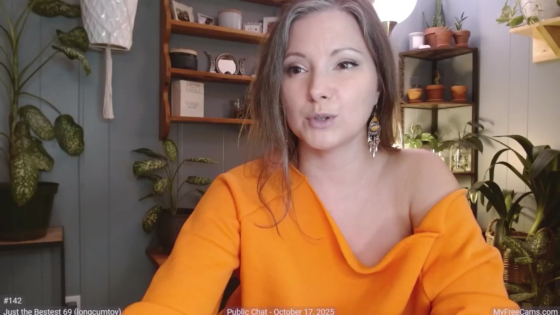 Gallery image thumbnail from KellyHeart's myfreecams stream on, 10/18/2025, 06:34 image 3 of 20
