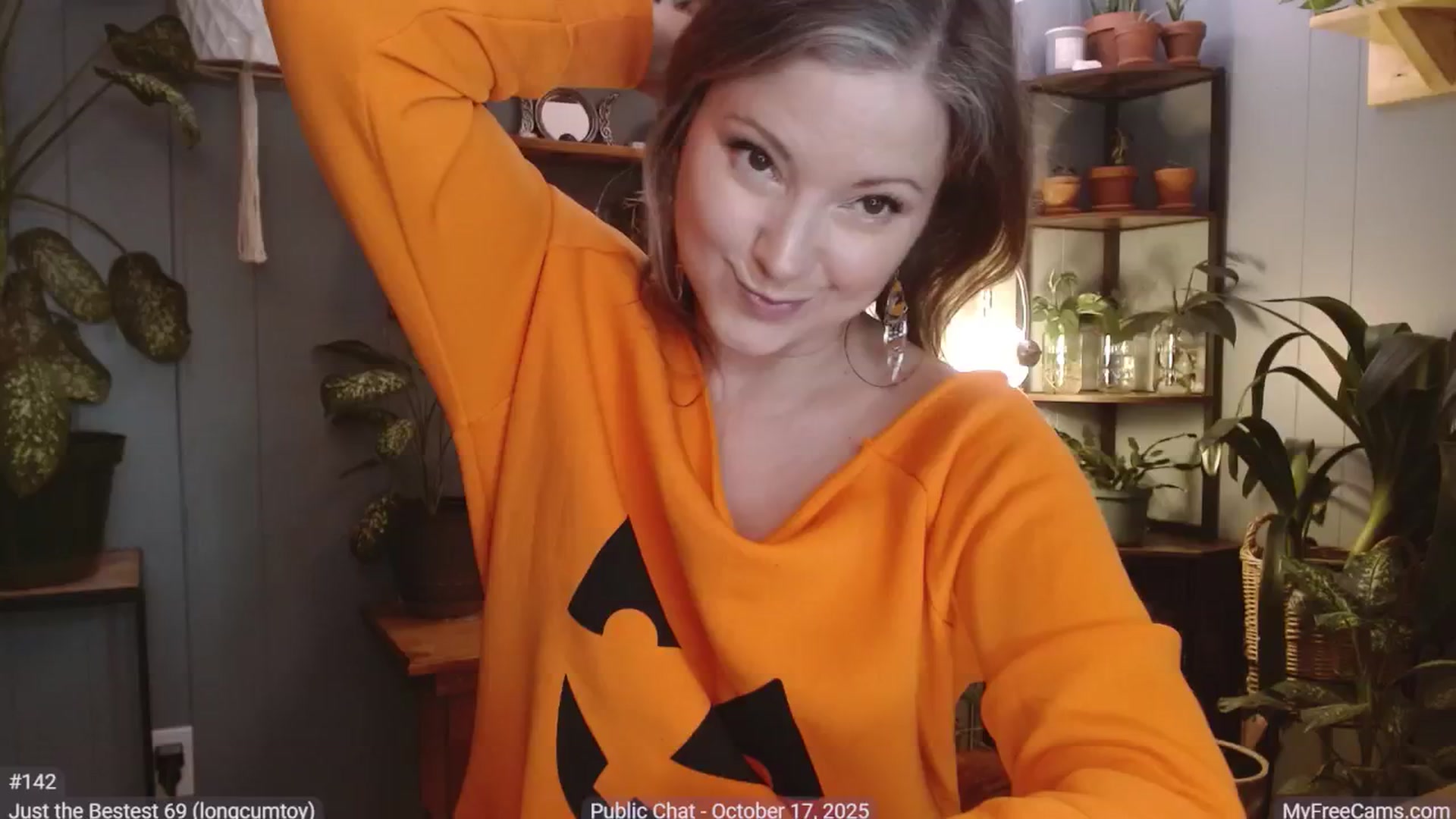 Gallery image thumbnail from KellyHeart's myfreecams stream on, 10/18/2025, 06:34 image 7 of 20