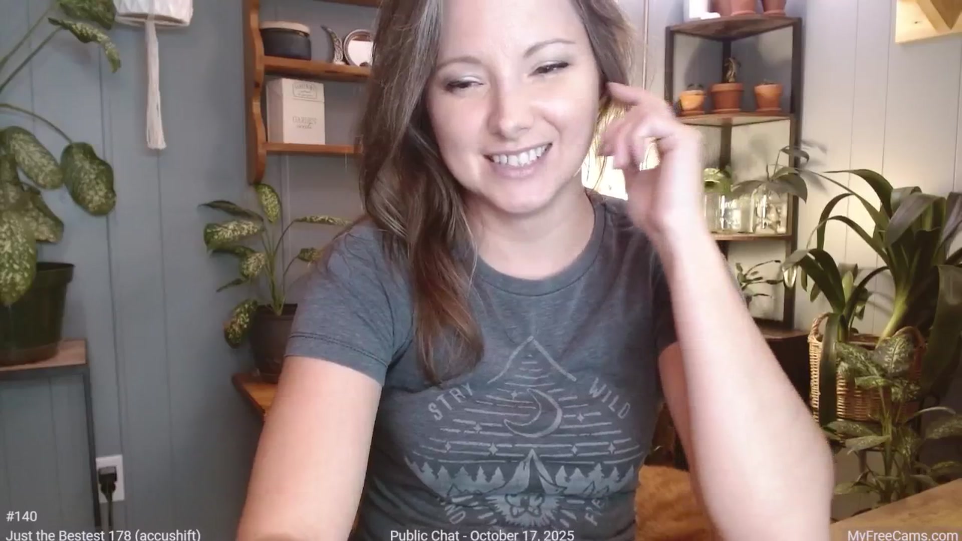 Gallery image thumbnail from KellyHeart's myfreecams stream on, 10/18/2025, 06:34 image 15 of 20