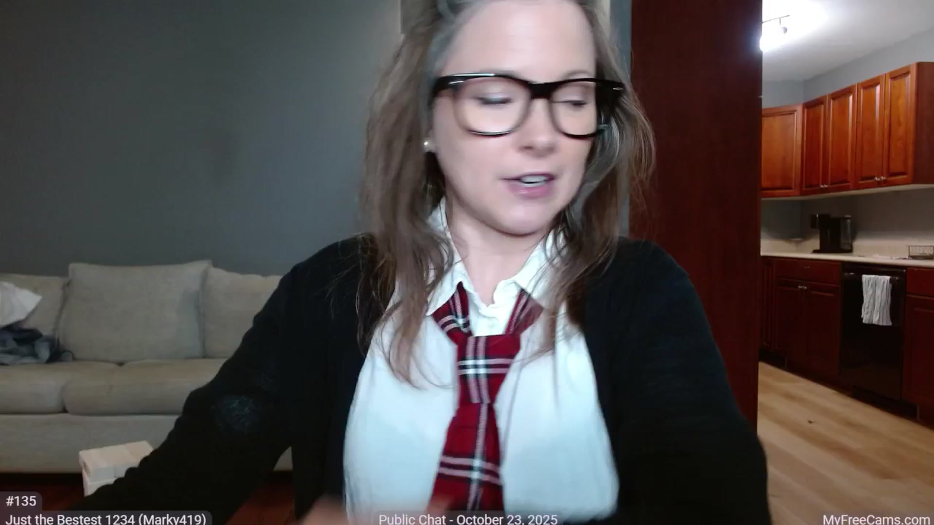 Gallery image thumbnail from KellyHeart's myfreecams stream on, 10/24/2025, 24:01 image 16 of 20