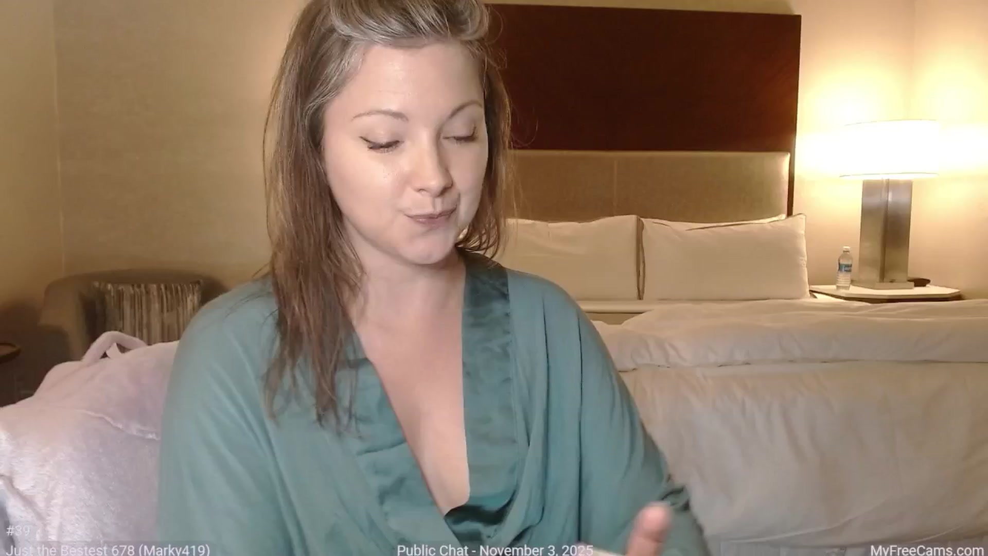 Gallery image thumbnail from KellyHeart's myfreecams stream on, 11/04/2025, 04:58 image 10 of 20