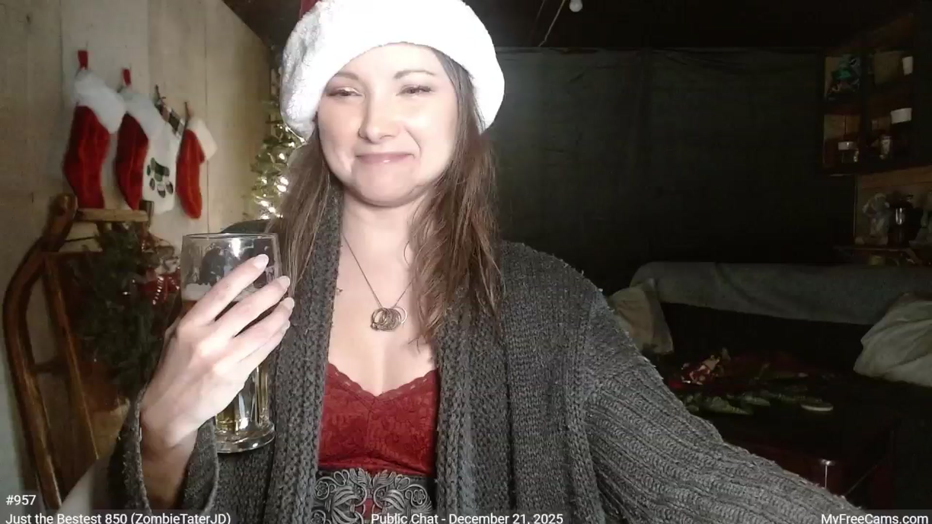 Gallery image thumbnail from KellyHeart's myfreecams stream on, 12/22/2025, 06:55 image 4 of 20