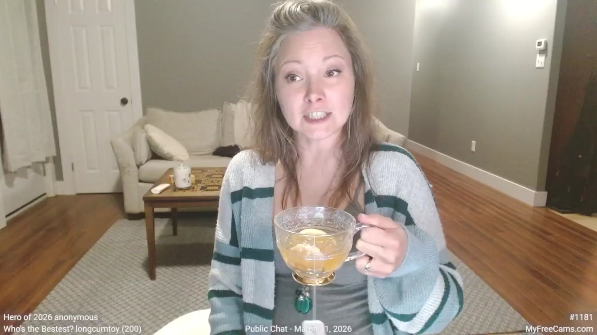 Gallery image thumbnail from KellyHeart's myfreecams stream on, 04/01/2026, 24:01 image 16 of 20