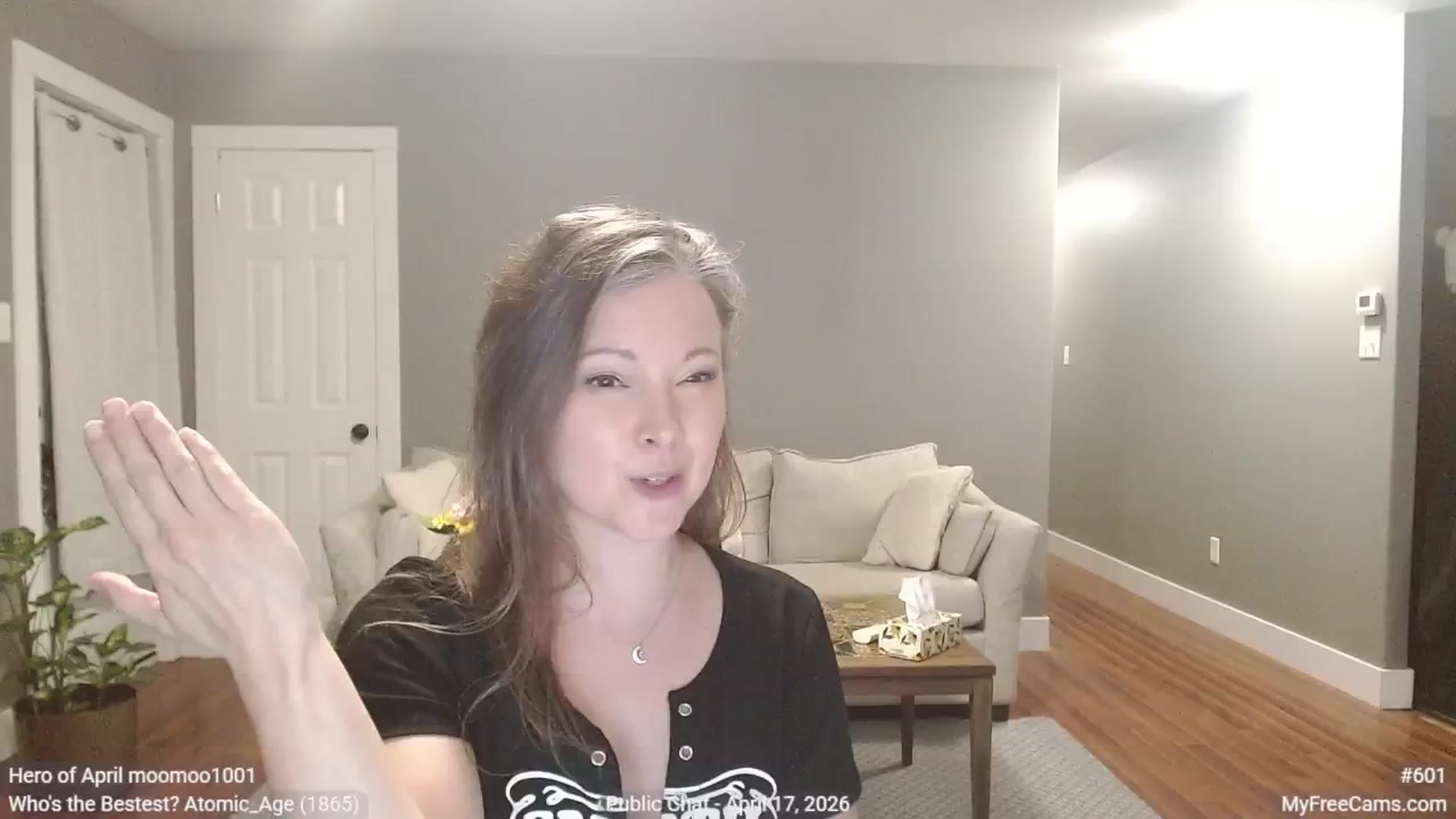 Gallery image thumbnail from KellyHeart's myfreecams stream on, 04/18/2026, 05:46 image 7 of 20