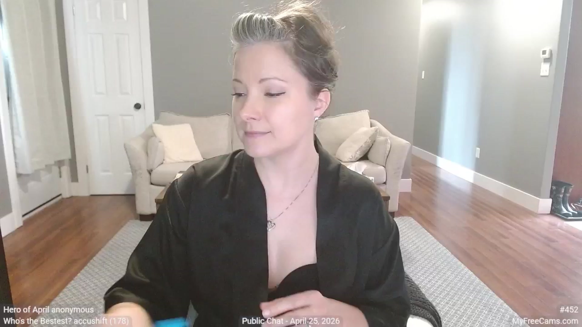 Gallery image thumbnail from KellyHeart's myfreecams stream on, 04/25/2026, 16:35 image 16 of 20
