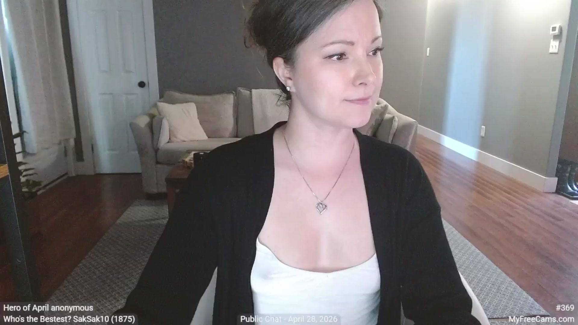 Gallery image thumbnail from KellyHeart's myfreecams stream on, 04/28/2026, 19:58 image 1 of 20