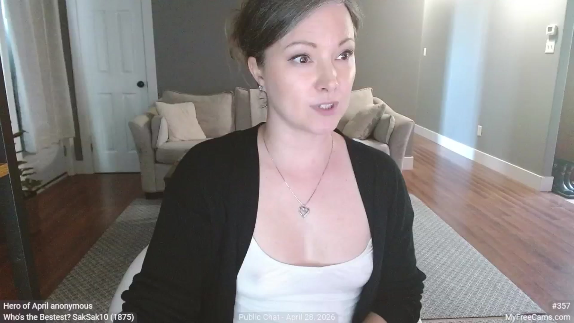 Gallery image thumbnail from KellyHeart's myfreecams stream on, 04/28/2026, 19:58 image 20 of 20