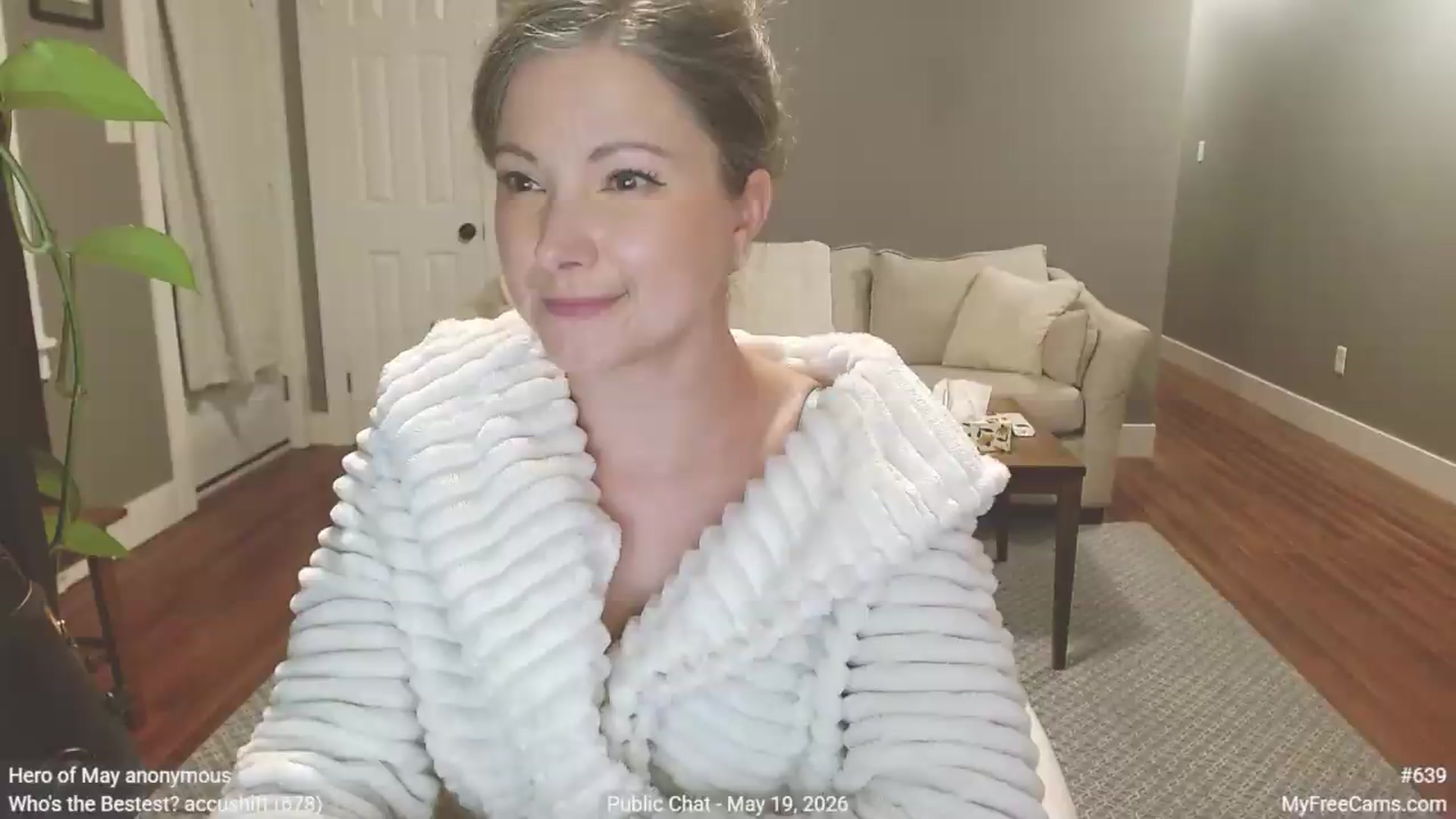 Gallery image thumbnail from KellyHeart's myfreecams stream on, 05/20/2026, 04:12 image 12 of 20