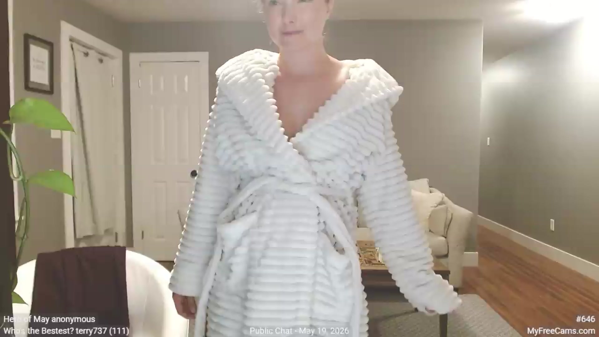 Gallery image thumbnail from KellyHeart's myfreecams stream on, 05/20/2026, 04:12 image 6 of 20