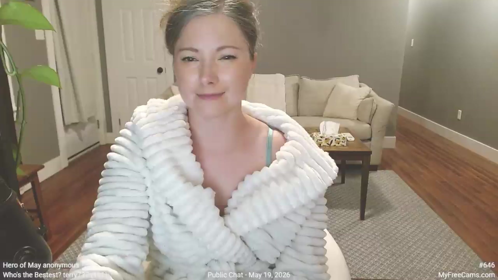 Gallery image thumbnail from KellyHeart's myfreecams stream on, 05/20/2026, 04:12 image 1 of 20