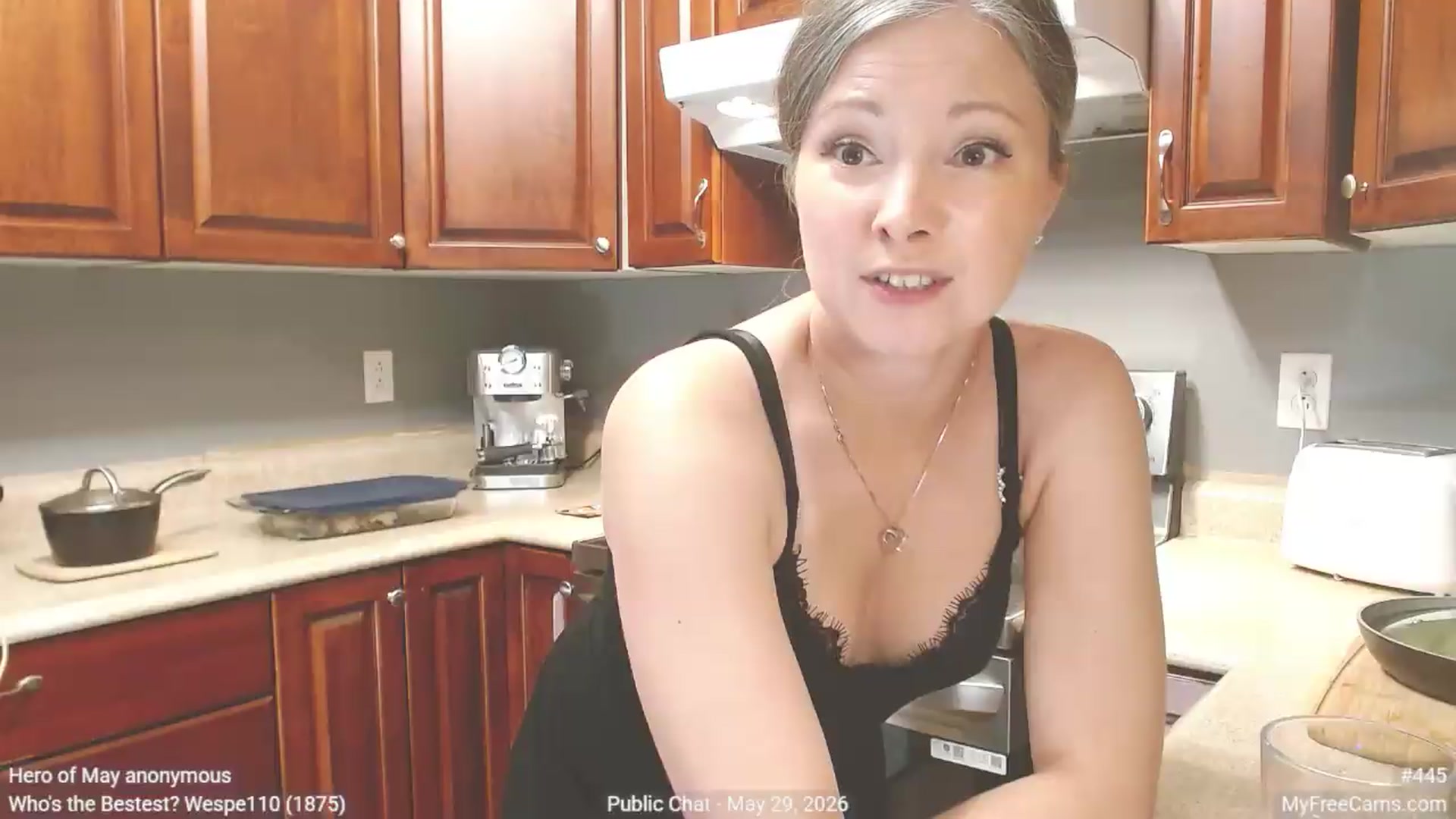 Gallery image thumbnail from KellyHeart's myfreecams stream on, 05/30/2026, 24:01 image 15 of 20