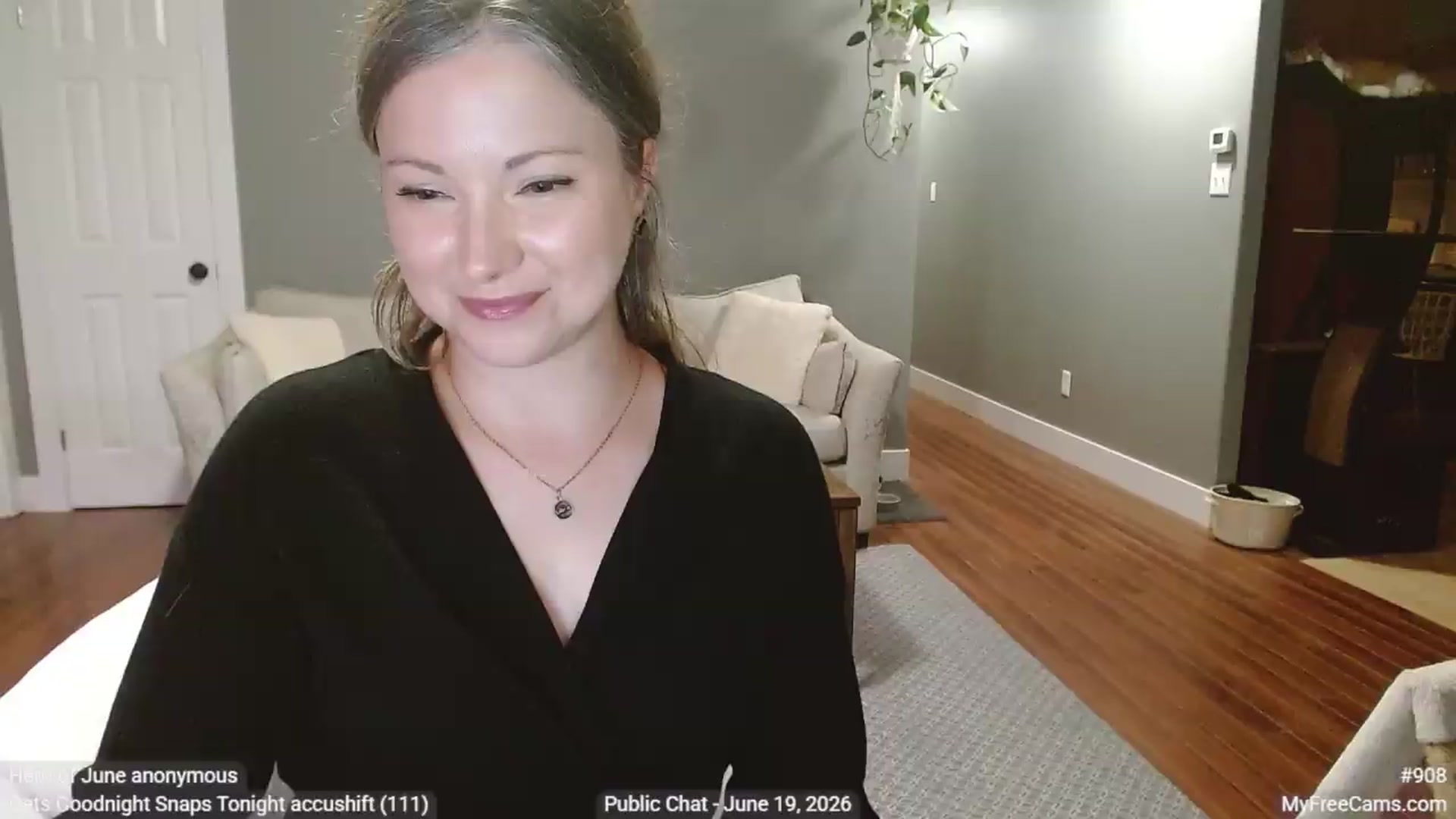 Gallery image thumbnail from KellyHeart's myfreecams stream on, 06/20/2026, 03:25 image 4 of 20