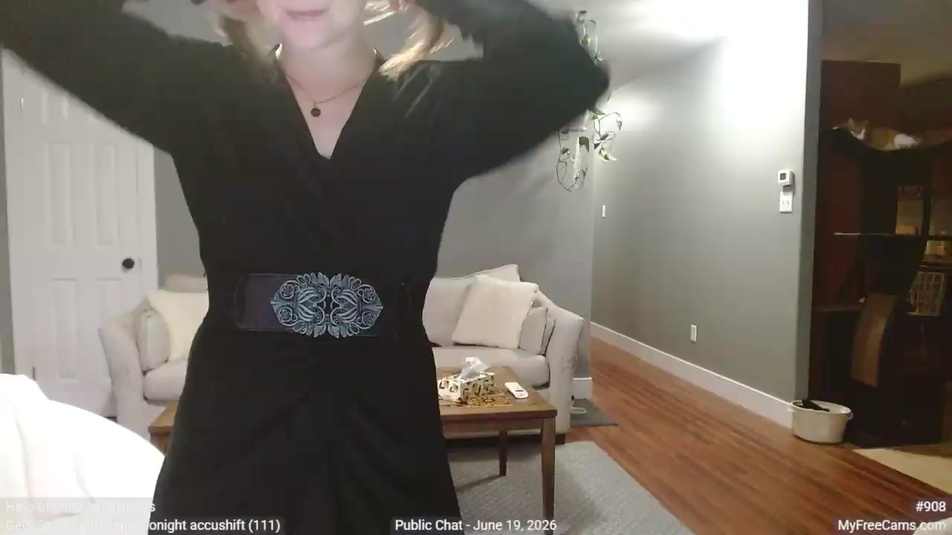 Gallery image thumbnail from KellyHeart's myfreecams stream on, 06/20/2026, 03:25 image 1 of 20