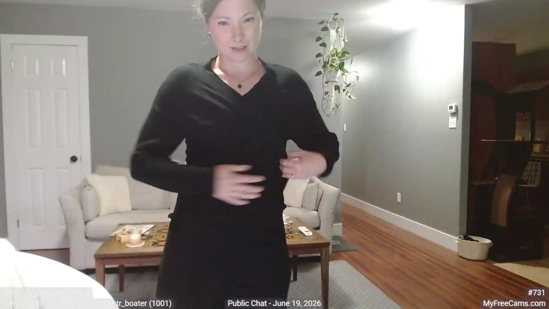 Gallery image thumbnail from KellyHeart's myfreecams stream on, 06/20/2026, 07:31 image 16 of 20