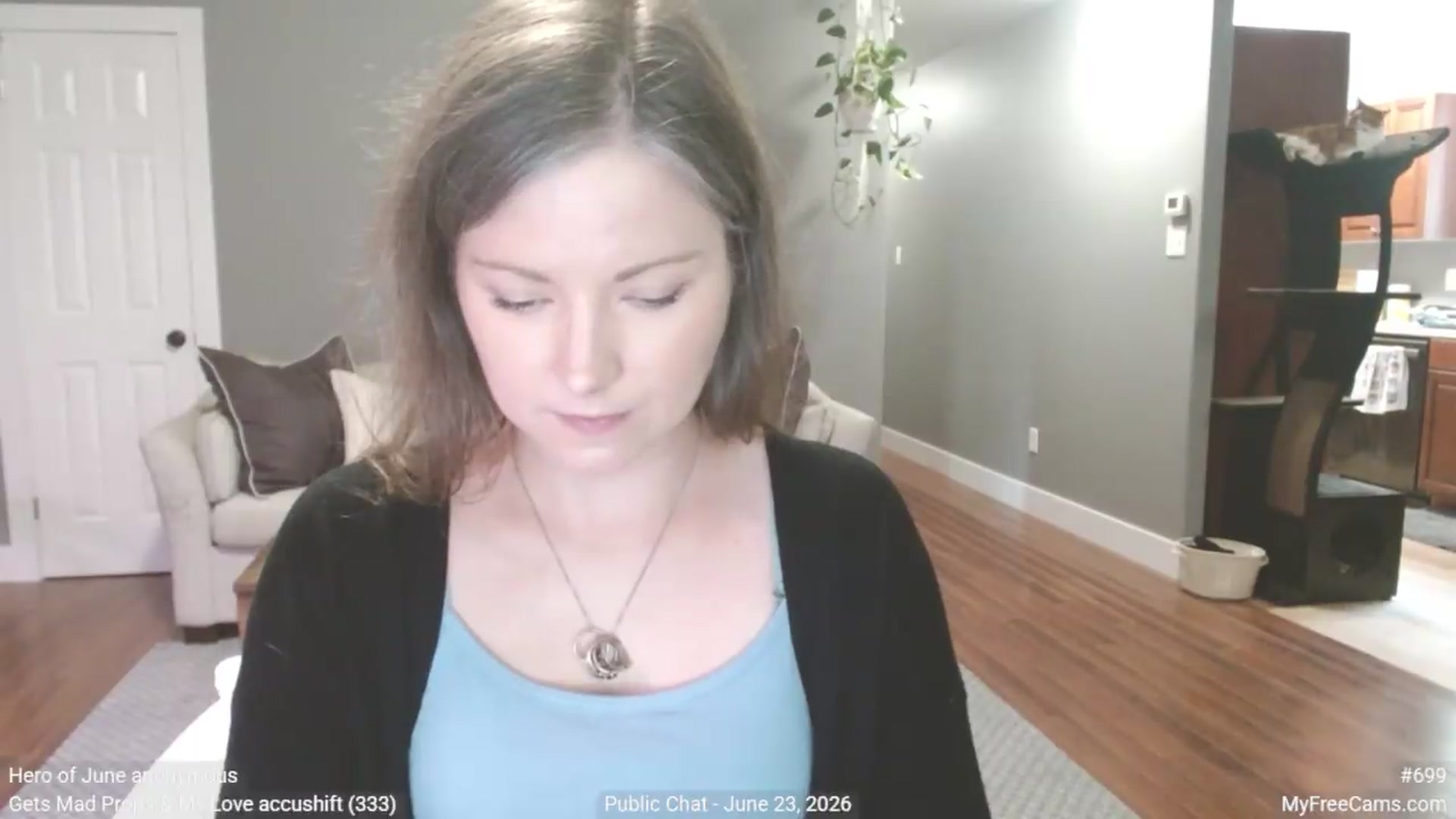 Gallery image thumbnail from KellyHeart's myfreecams stream on, 06/23/2026, 18:06 image 16 of 20