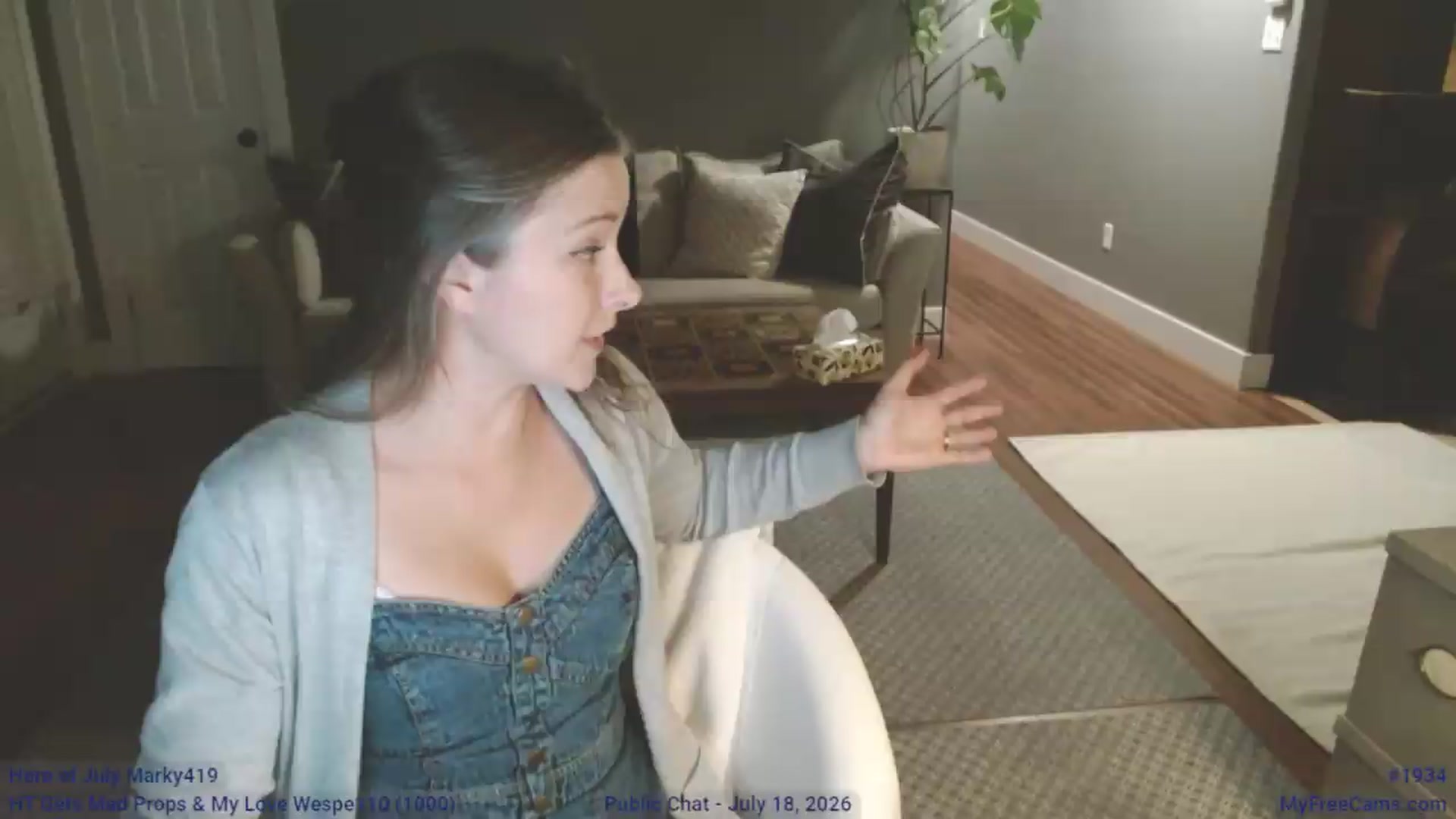Gallery image thumbnail from KellyHeart's myfreecams stream on, 07/19/2026, 02:05 image 9 of 20