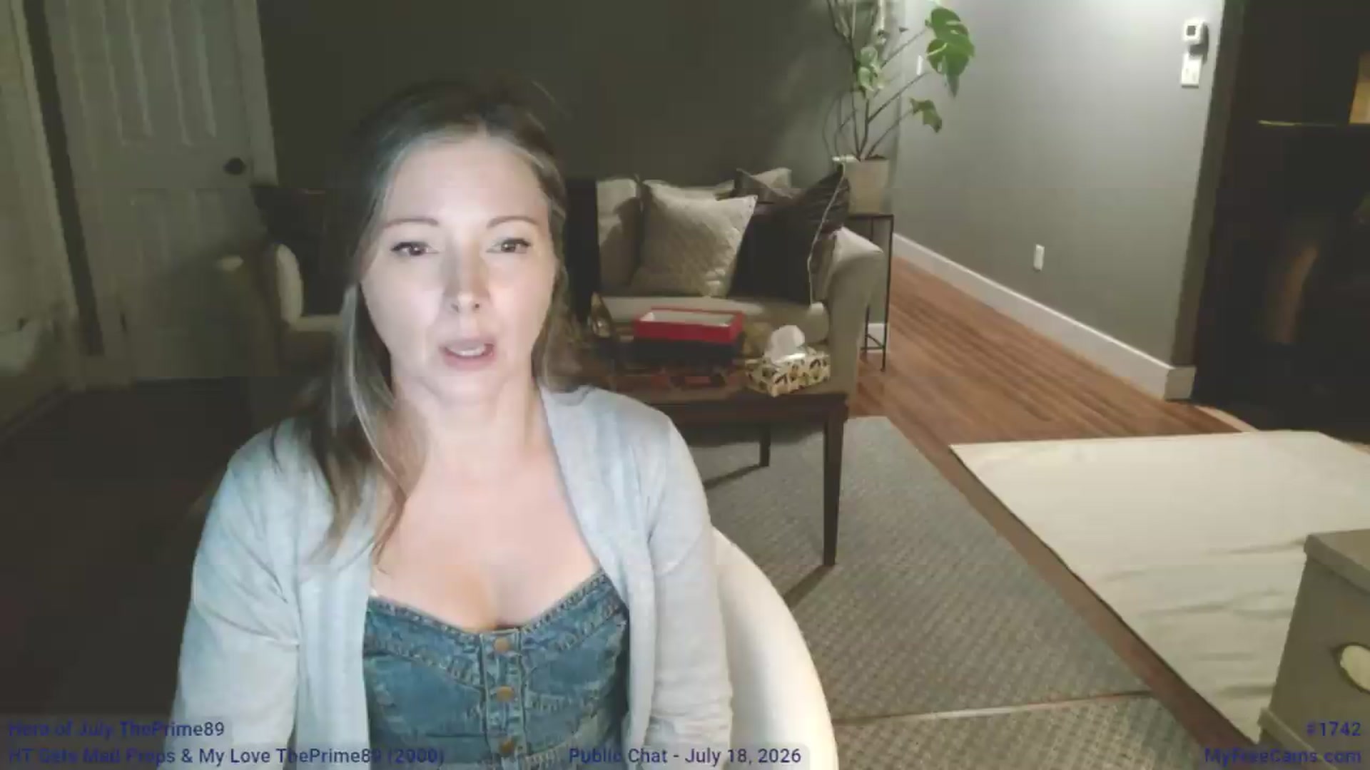 Gallery image thumbnail from KellyHeart's myfreecams stream on, 07/19/2026, 02:05 image 14 of 20