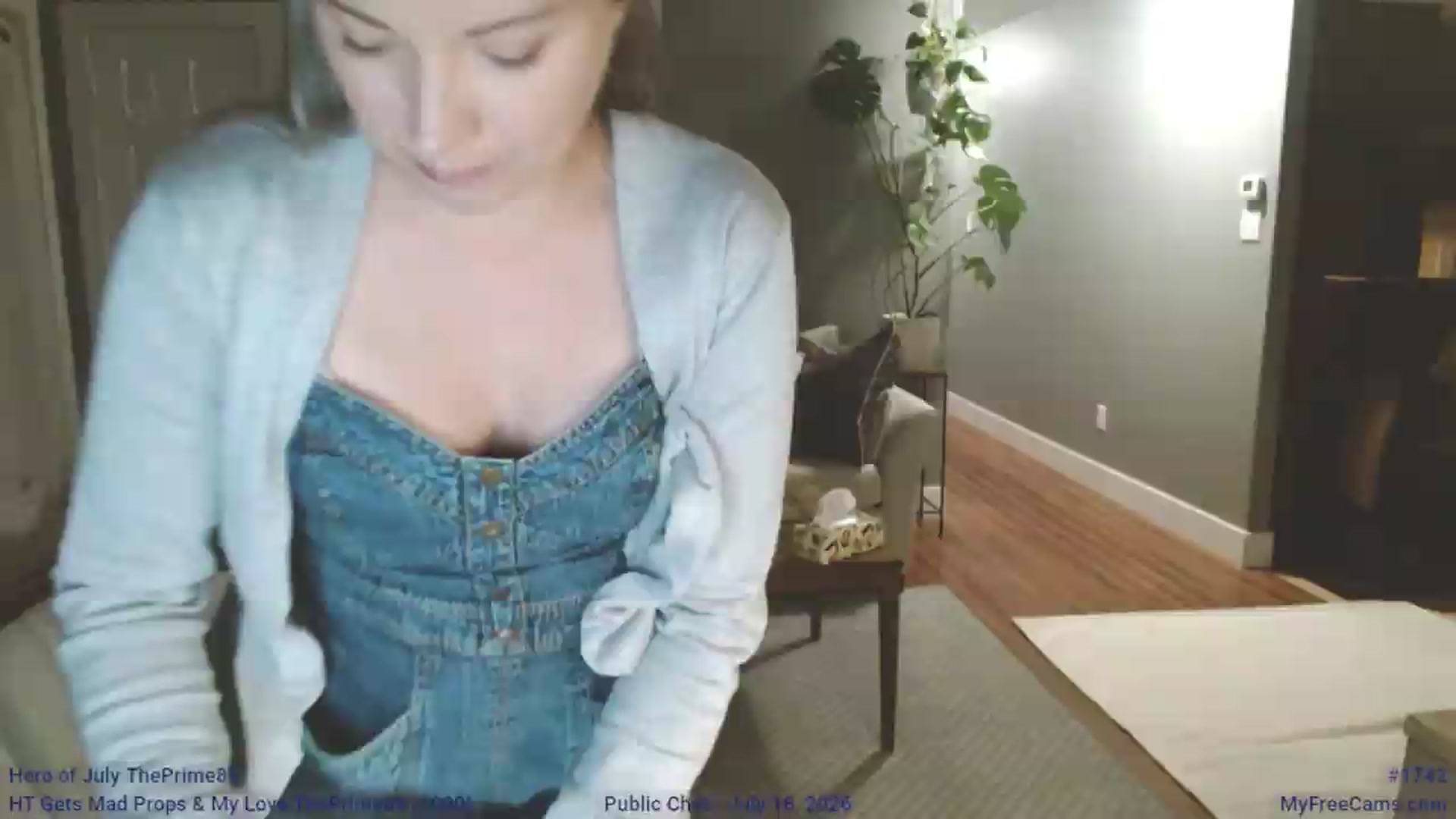 Gallery image thumbnail from KellyHeart's myfreecams stream on, 07/19/2026, 02:05 image 10 of 20
