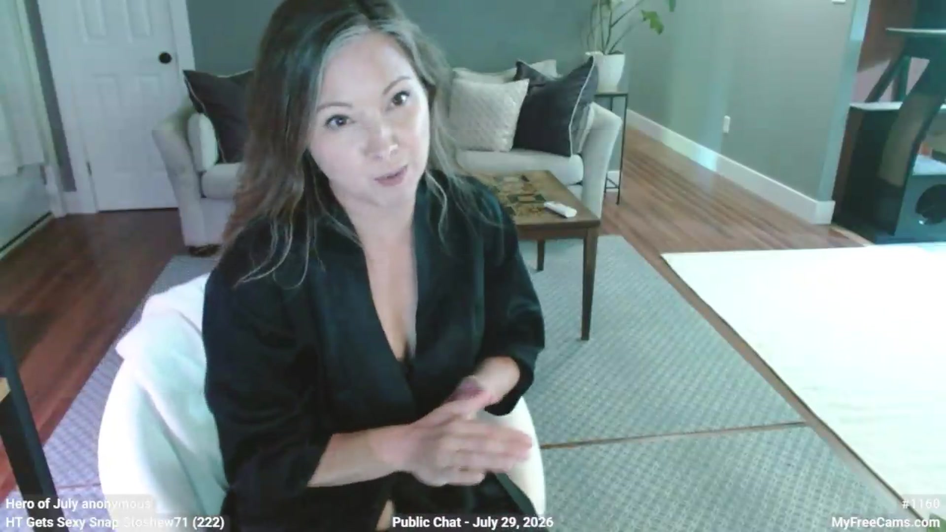 Gallery image thumbnail from KellyHeart's myfreecams stream on, 07/29/2026, 18:04 image 13 of 20