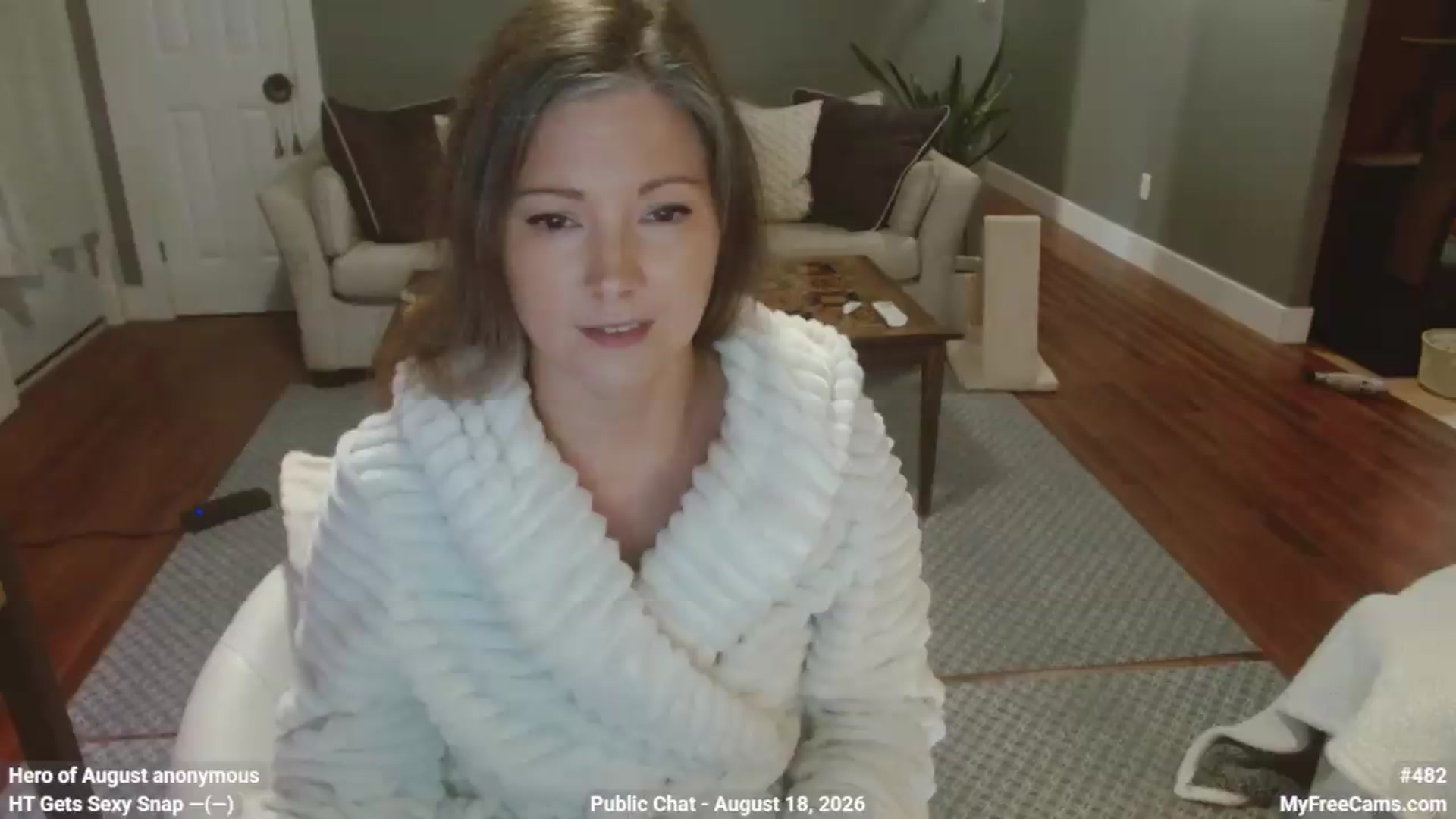 Gallery image thumbnail from KellyHeart's myfreecams stream on, 08/18/2026, 21:38 image 3 of 20