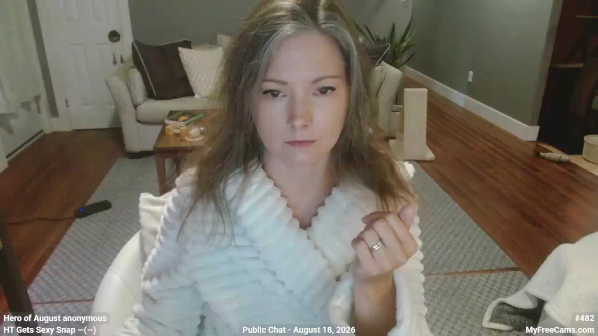Gallery image thumbnail from KellyHeart's myfreecams stream on, 08/18/2026, 21:38 image 4 of 20