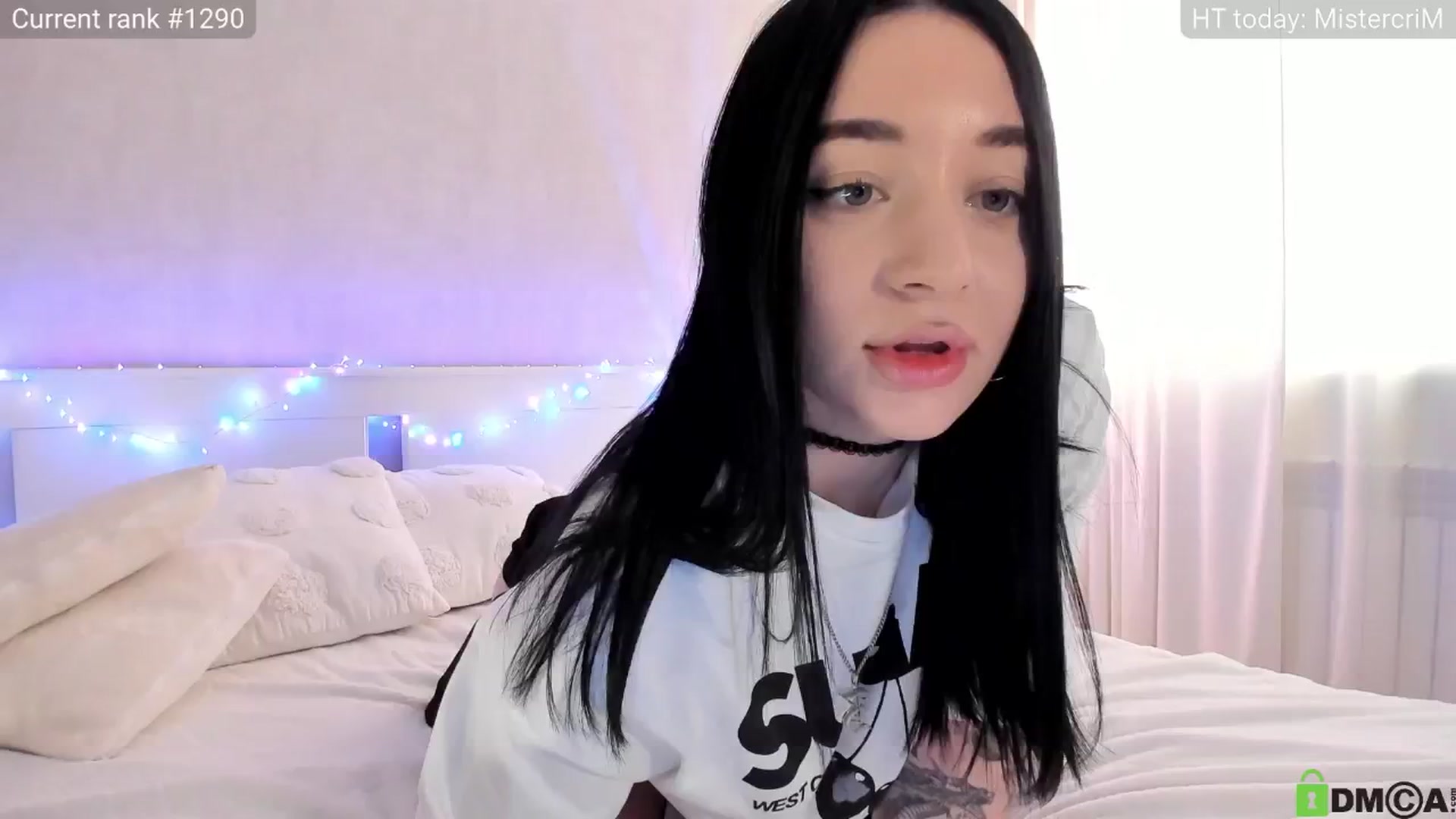 Gallery image thumbnail from KellyK's myfreecams stream on, 12/24/2024, 08:12 image 3 of 20