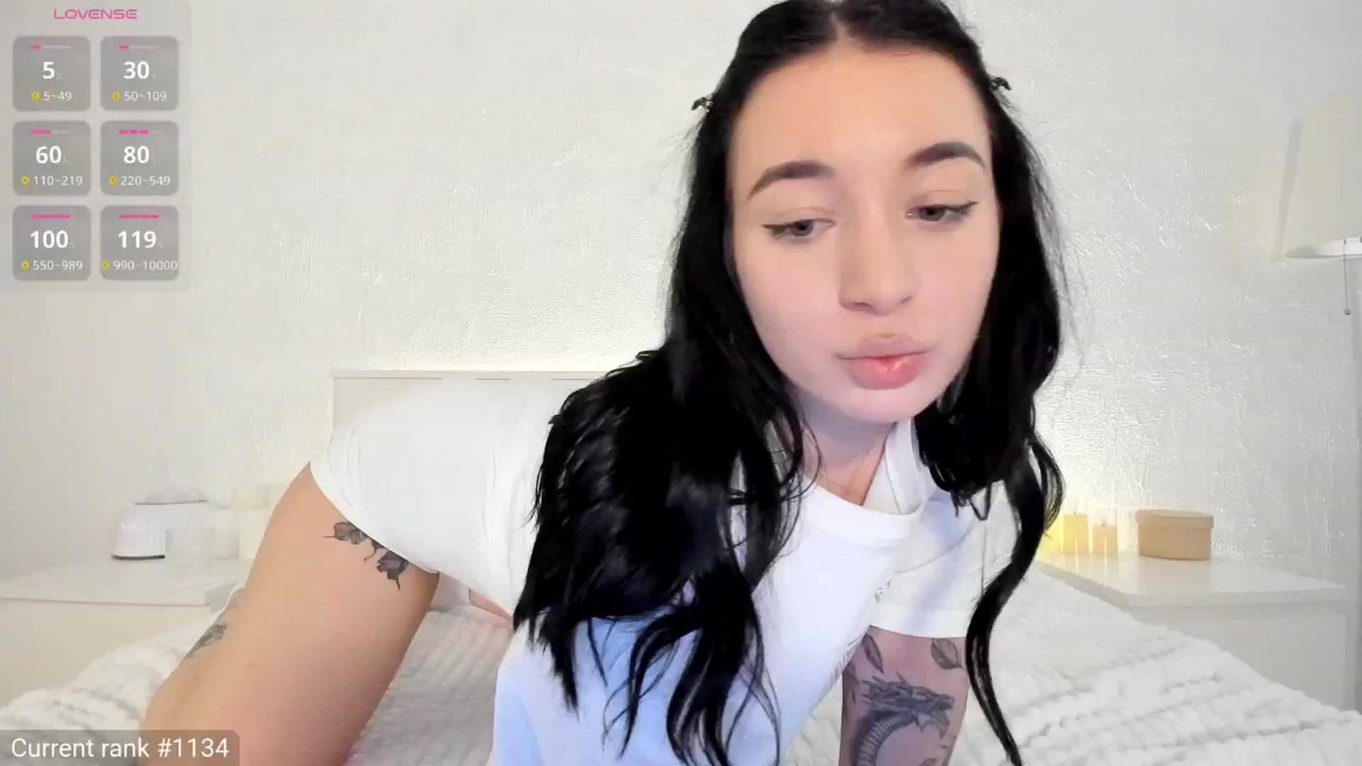Gallery image thumbnail from KellyK's myfreecams stream on, 03/06/2025, 11:03 image 1 of 20