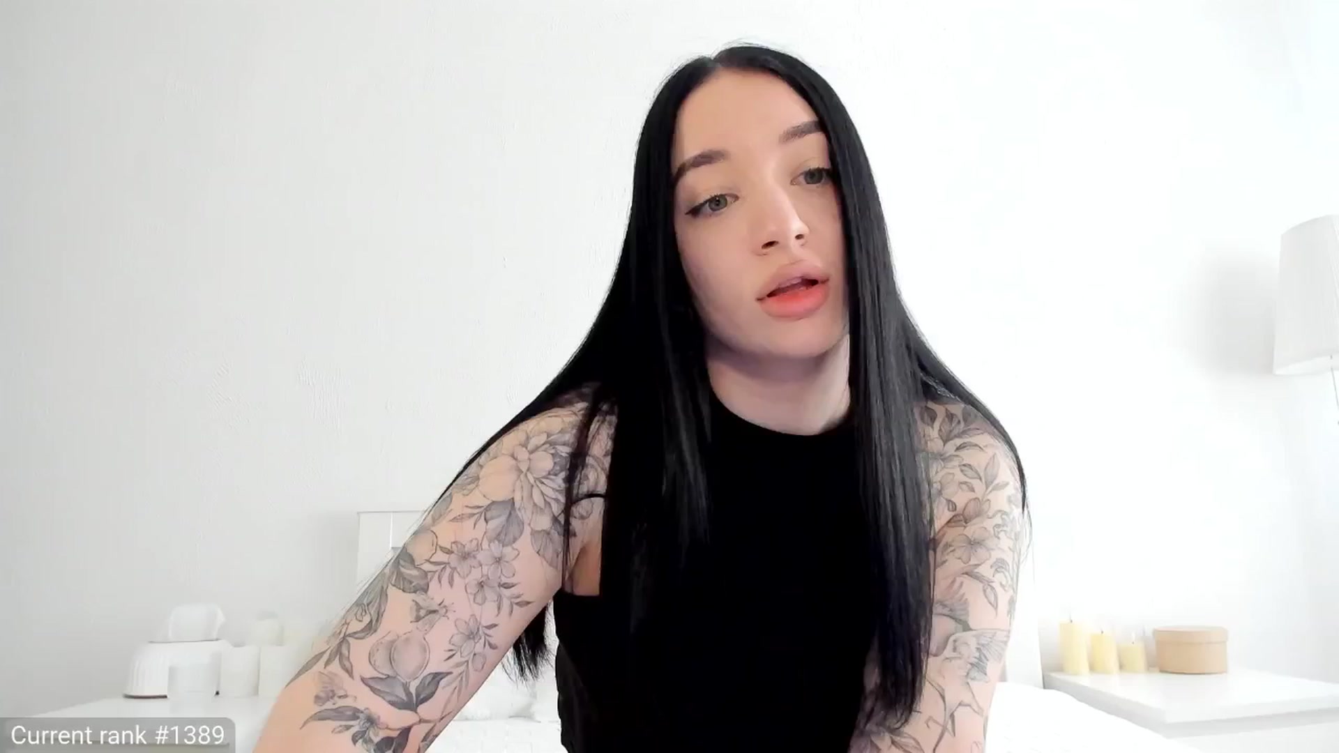 Gallery image thumbnail from KellyK's myfreecams stream on, 04/02/2025, 07:06 image 11 of 20