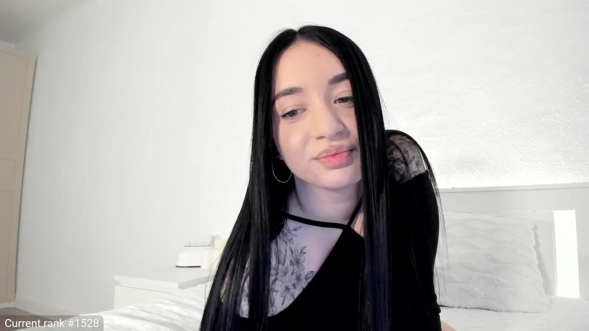 Gallery image thumbnail from KellyK's myfreecams stream on, 04/13/2025, 10:53 image 13 of 20