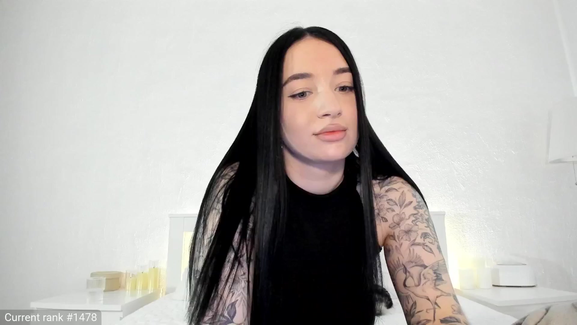 Gallery image thumbnail from KellyK's myfreecams stream on, 04/18/2025, 07:56 image 5 of 20