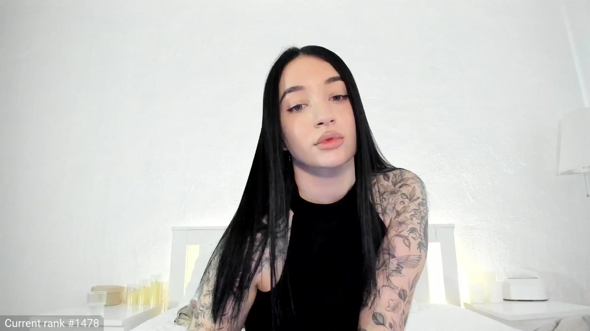 Gallery image thumbnail from KellyK's myfreecams stream on, 04/18/2025, 07:56 image 10 of 20