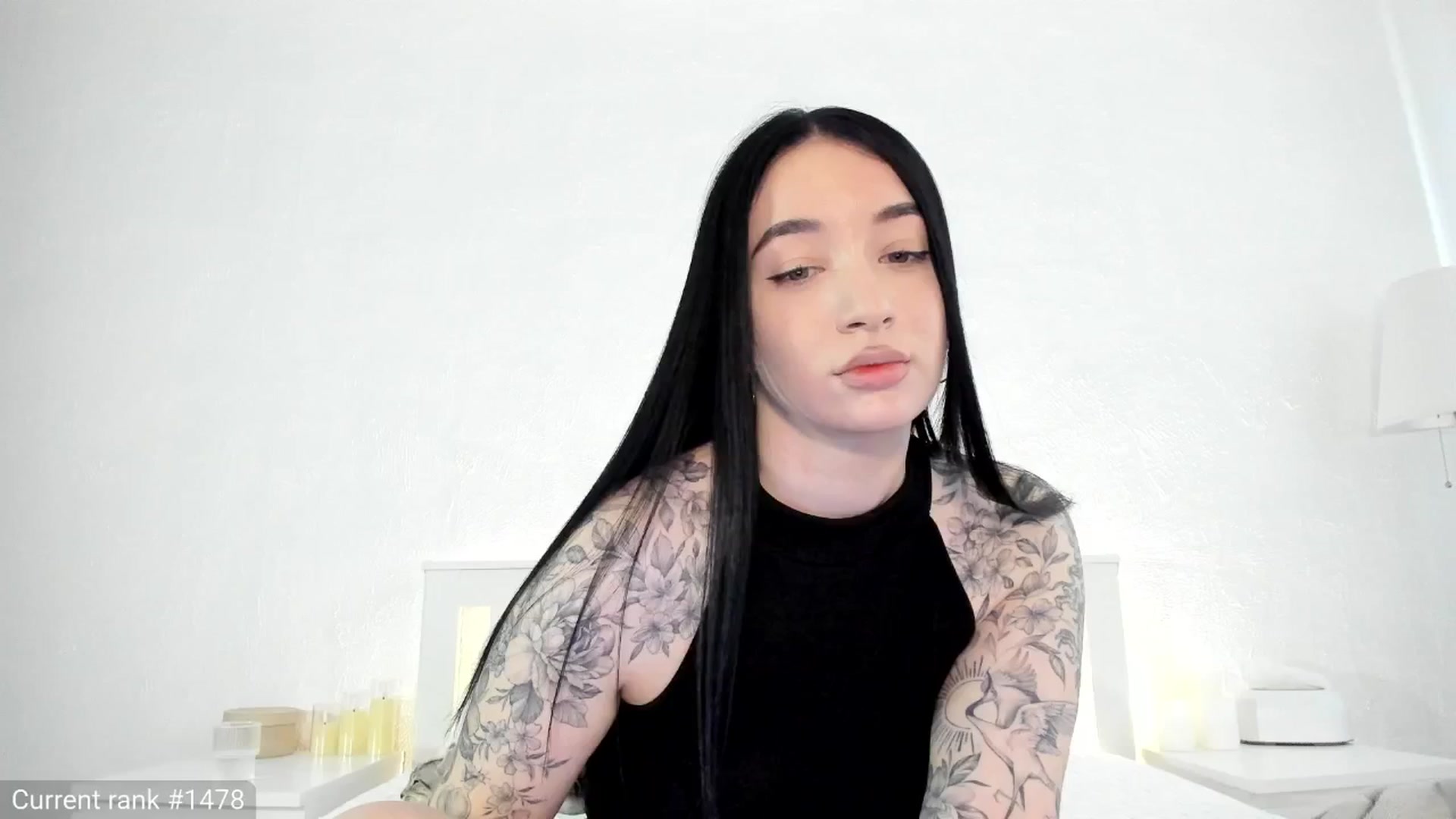 Gallery image thumbnail from KellyK's myfreecams stream on, 04/18/2025, 07:56 image 13 of 20